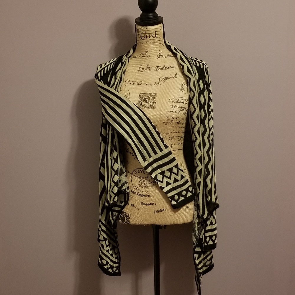 Cardigan - Picture 5 of 5